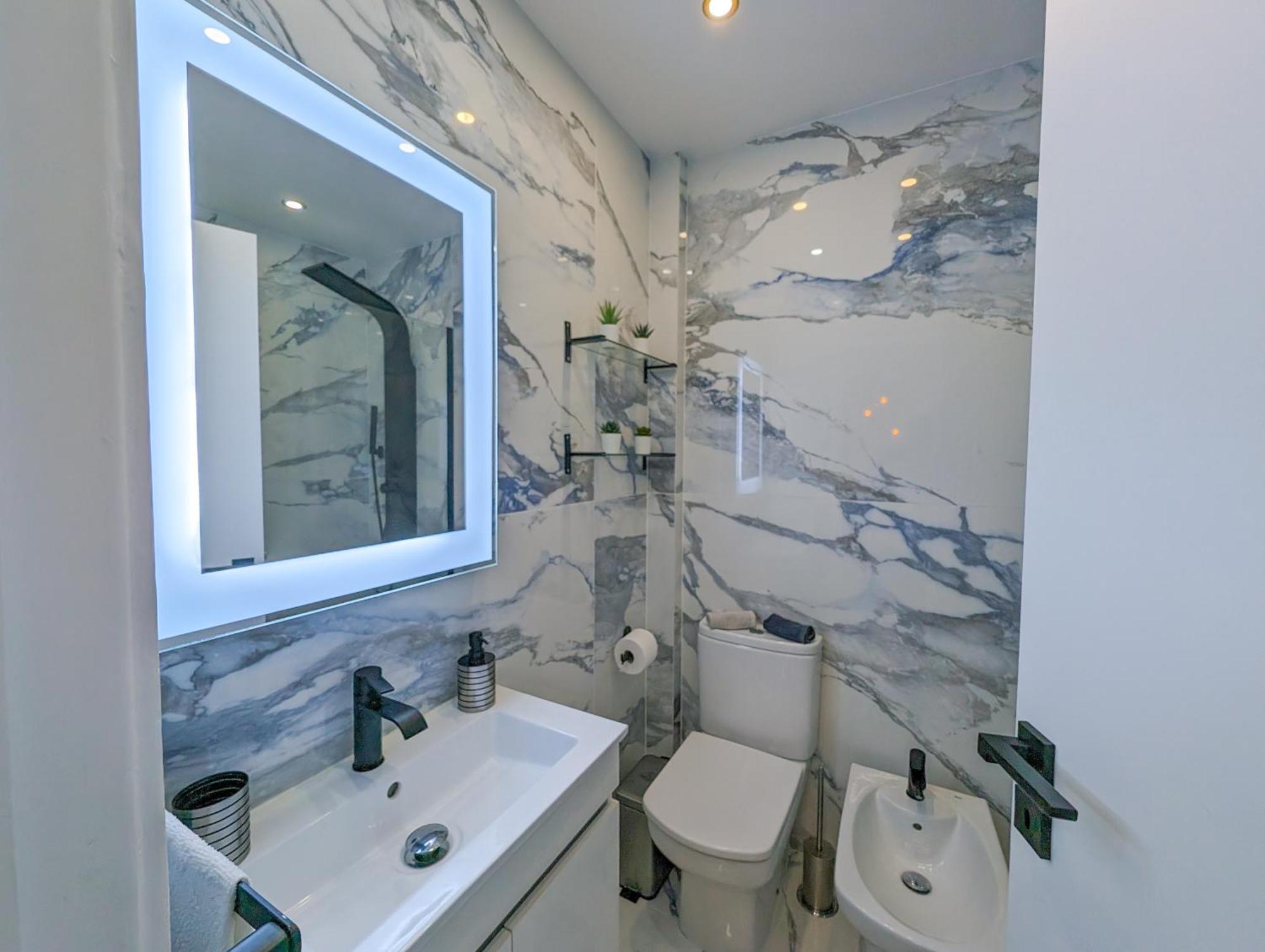 2 Room Condo - 5 Mins From Costa Da Caparica Beach & Bars ภายนอก รูปภาพ